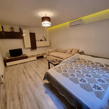 דירה Thomas' Place -100m Parc Si Metrou Tineretului בוקרשט
