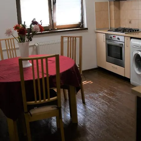 Thomas' Place -100m Parc Si Metrou Tineretului *