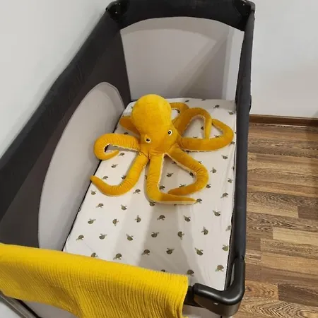 Thomas' Place -100m Parc Si Metrou Tineretului