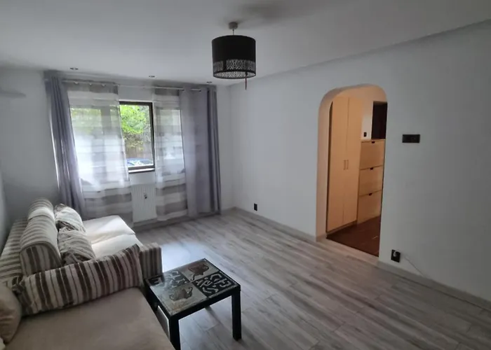 Thomas' Place -100m Parc Si Metrou Tineretului * בוקרשט