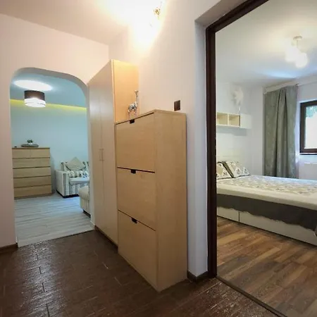 Thomas' Place -100m Parc Si Metrou Tineretului *