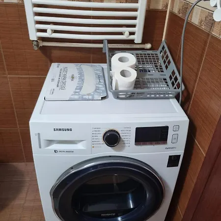 Thomas' Place -100m Parc Si Metrou Tineretului *