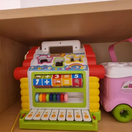 Thomas' Place -100m Parc Si Metrou Tineretului *