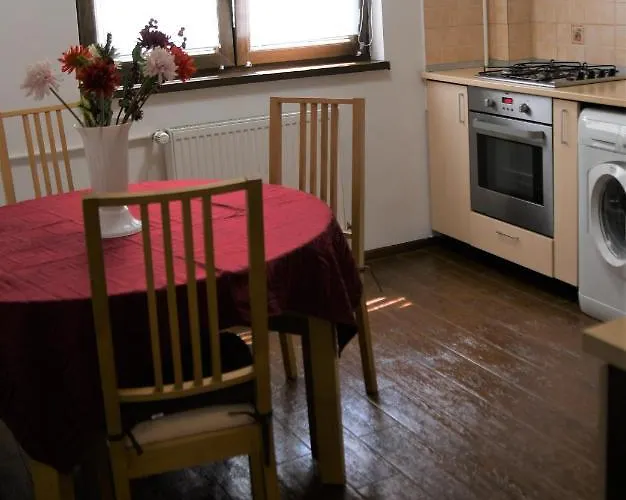 Thomas' Place -100m Parc Si Metrou Tineretului *