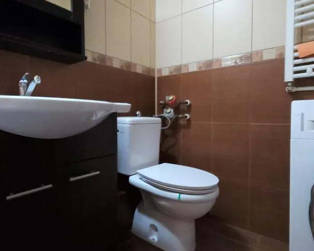 Thomas' Place -100m Parc Si Metrou Tineretului Lägenhet Bukarest